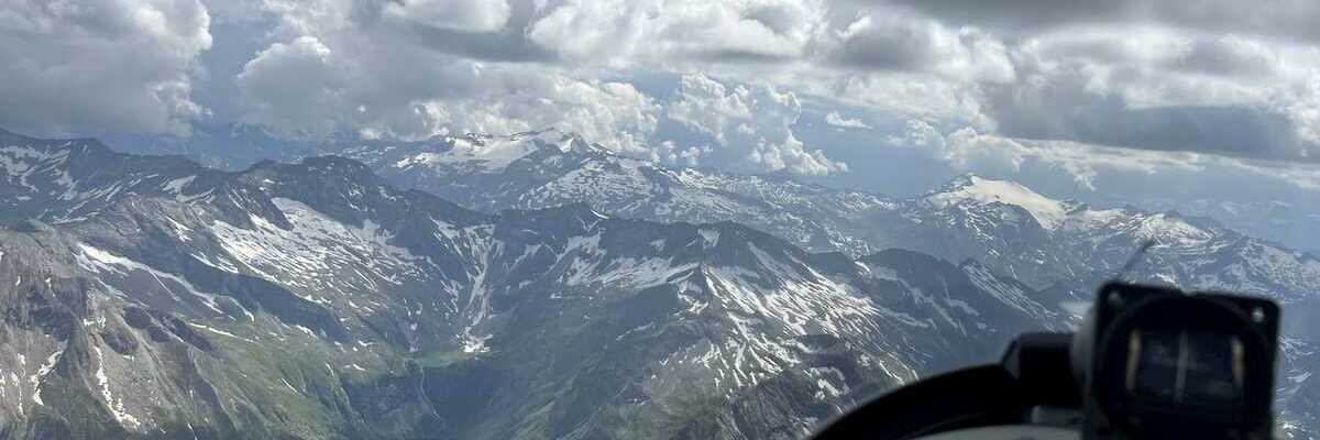 Flugwegposition um 14:03:53: Aufgenommen in der Nähe von Gemeinde Muhr, 5583, Österreich in 3242 Meter